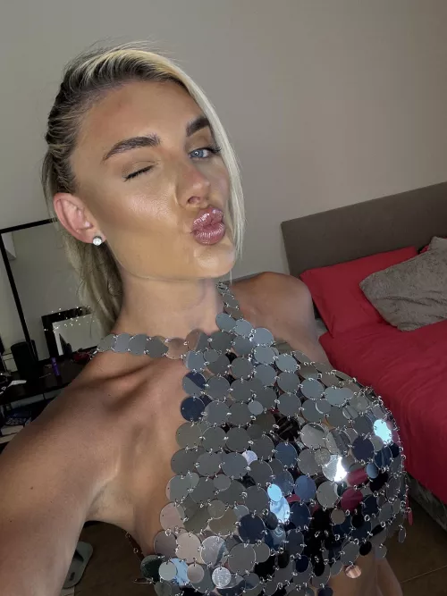 Keeping it classy for once by Eargss