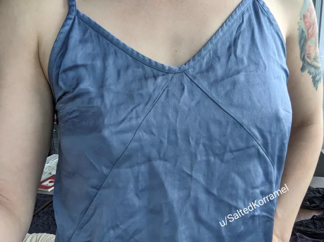 Pokies hiding amongst wrinkles  by SaltedKorramel