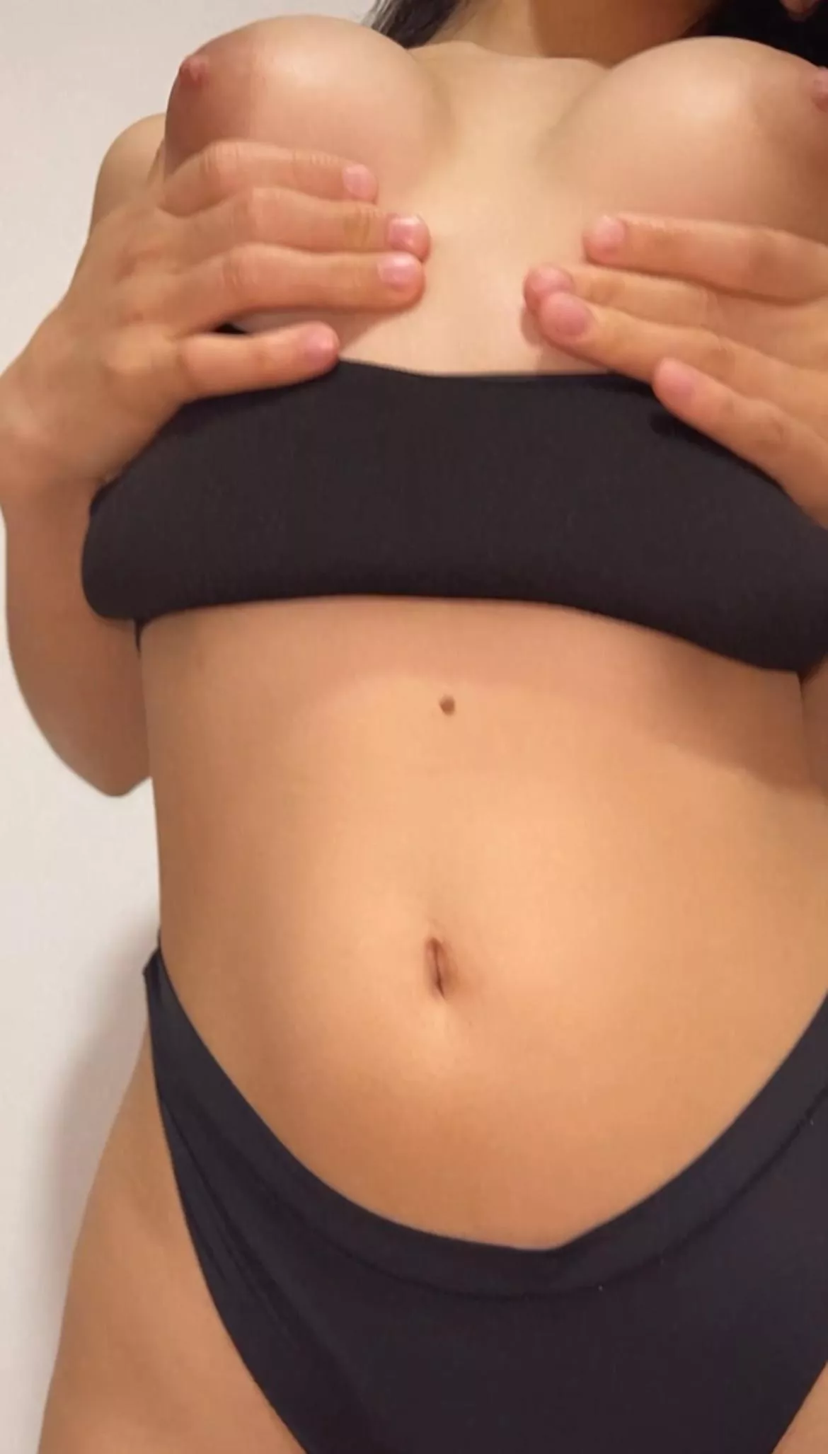 Puffies latinos posted by Sofia23S