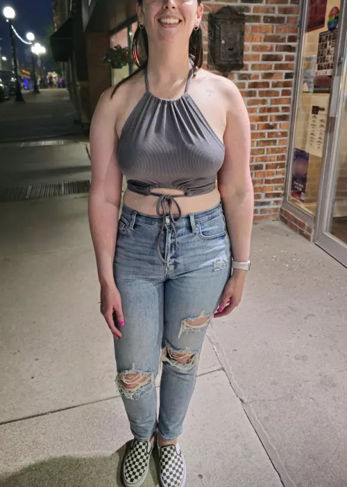 Spent another night out dancing and making new friends [F] by TimidLilyGirl