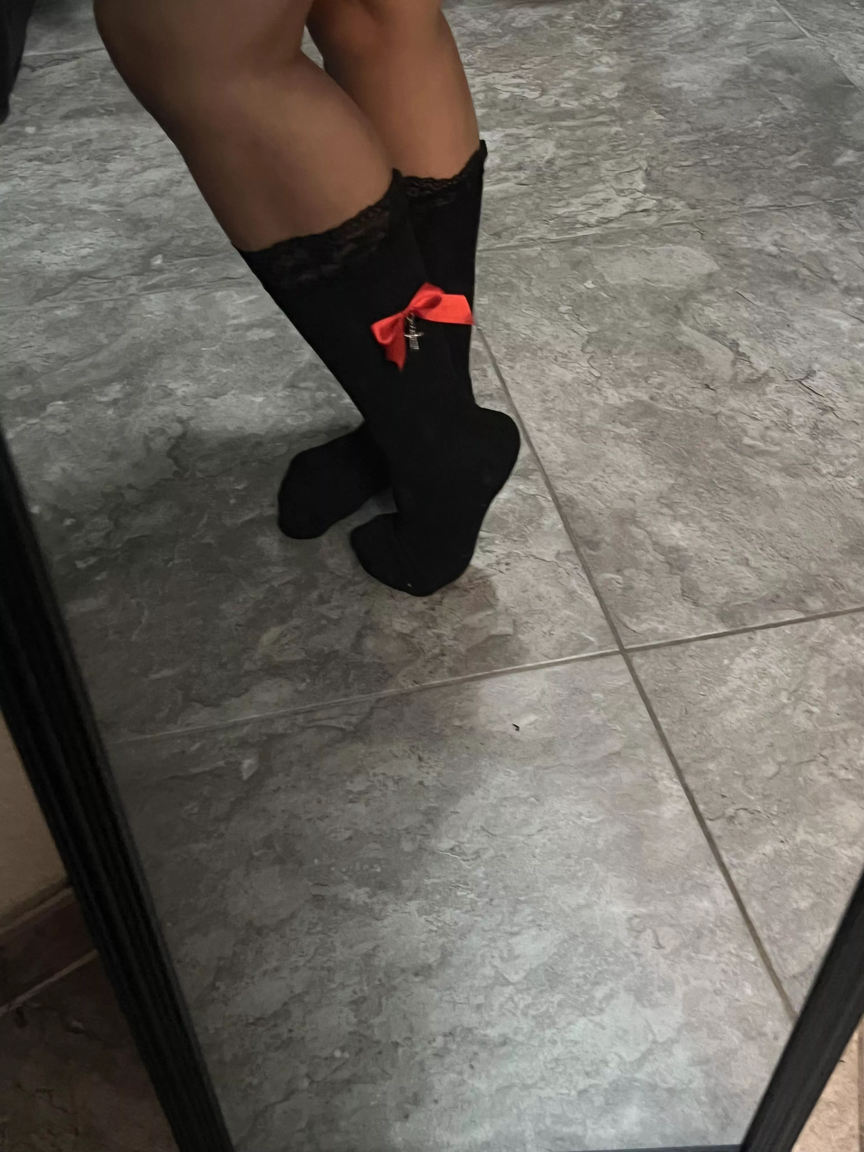 These are so cute! And make my feet look amazing!  posted by Venessababe