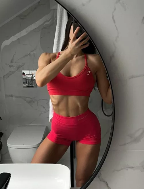 what you think? by linasphysique_