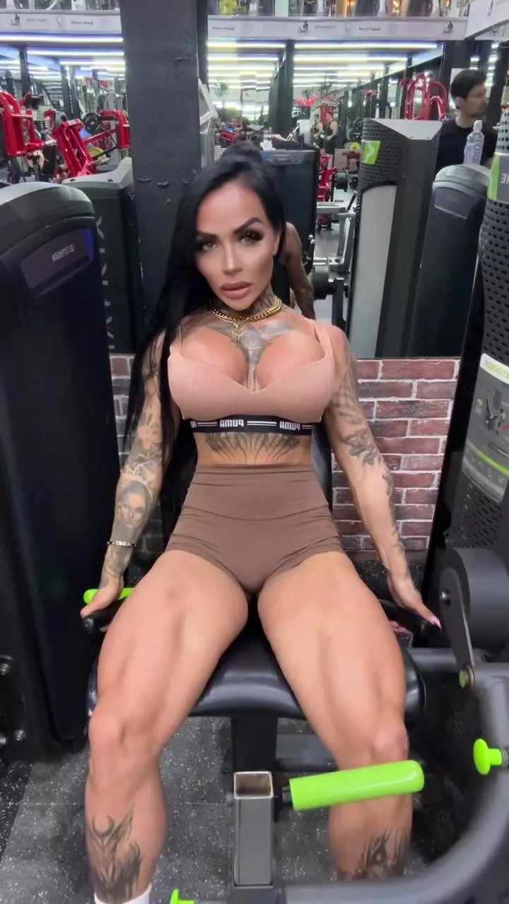 Working on snu snu thighs posted by Allegra_Brunnet