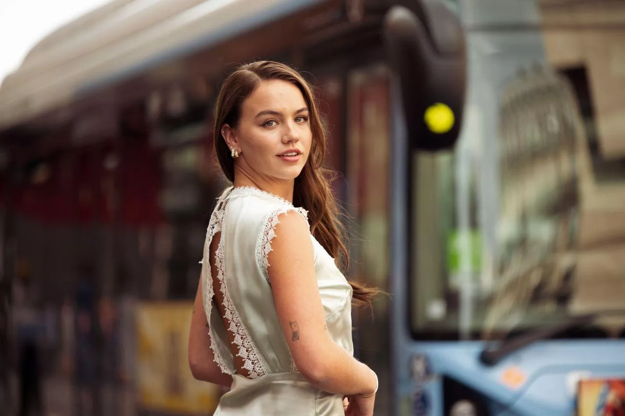 Emma Brooks posted by Leading-Taro9721