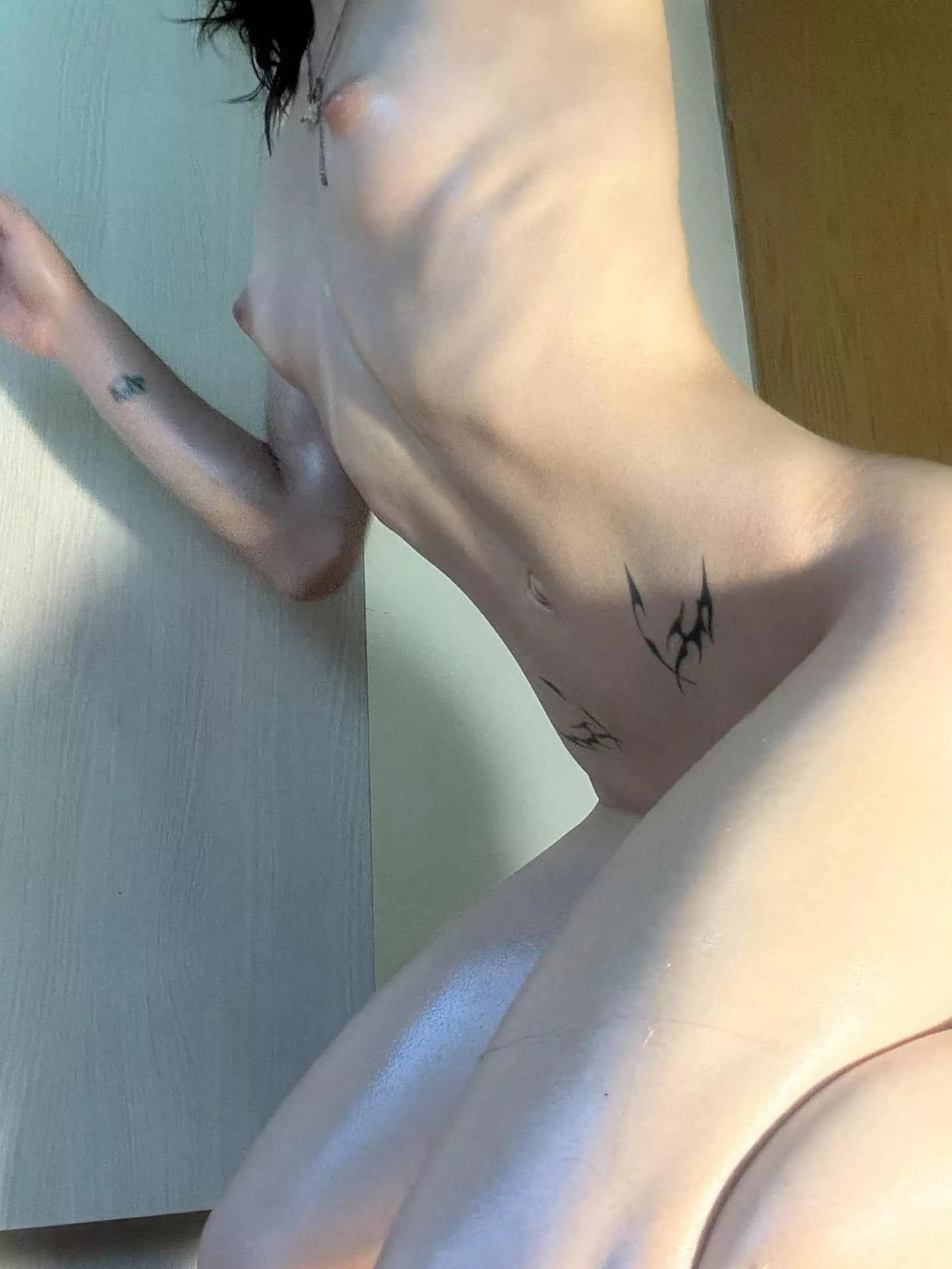 I bend over for you to see the beauty of my ribs posted by Isla_Lucinda