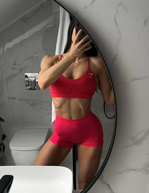  Lina - (@linasphysique) by linasphysiquex