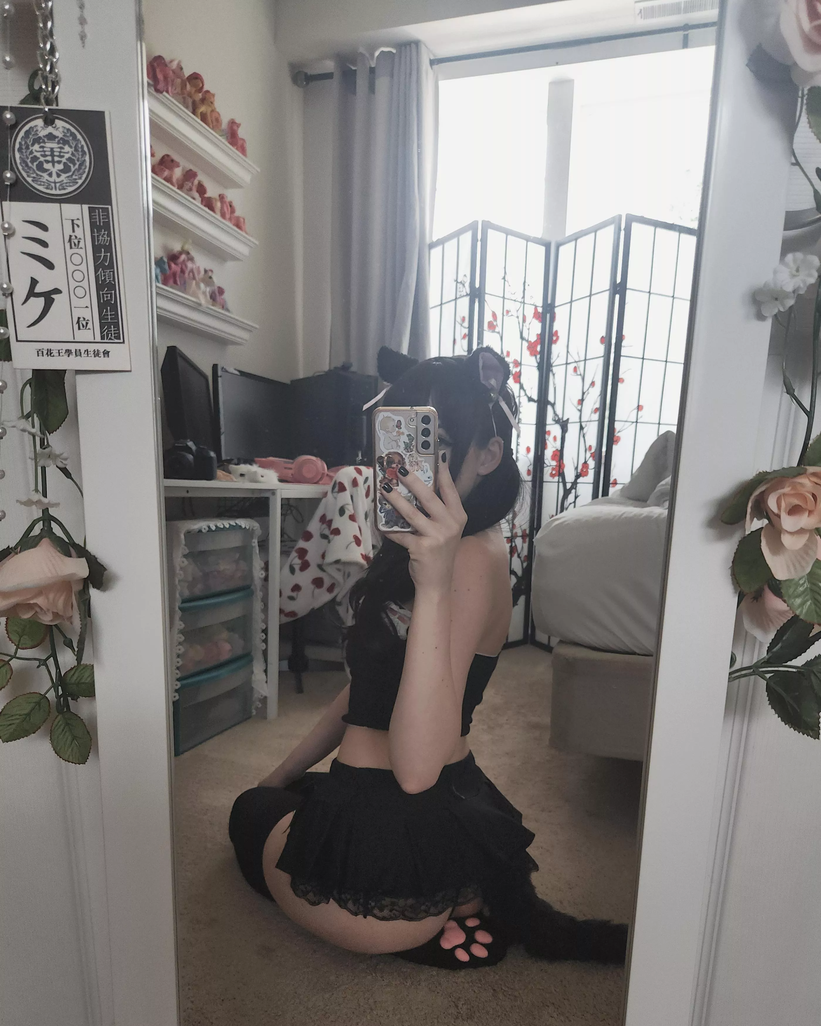 toe beans anyone? :3 posted by coskittn