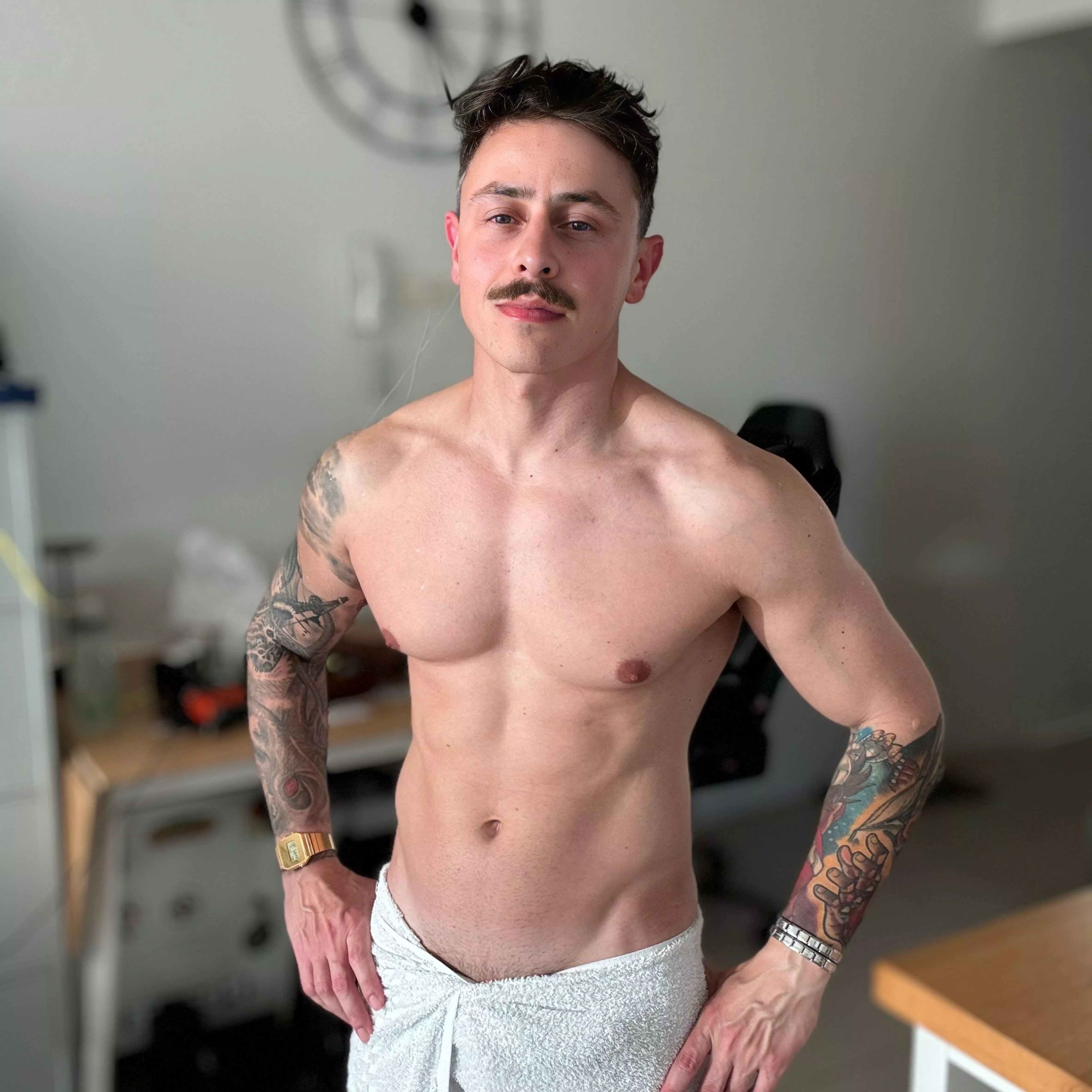 Wanna see me drop this towel 😈💦 posted by Past-Orange-4368