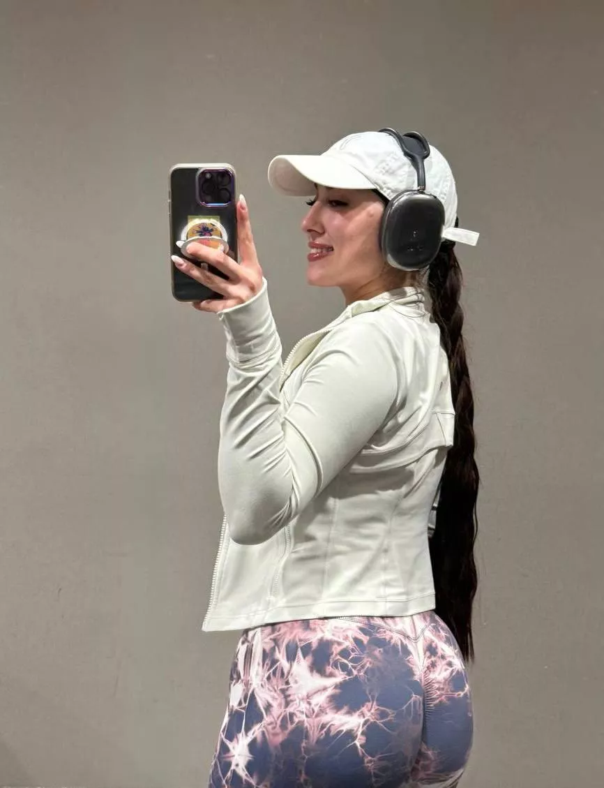 Be honest, are these yoga pants too distracting or just right for you? posted by CuteBandi