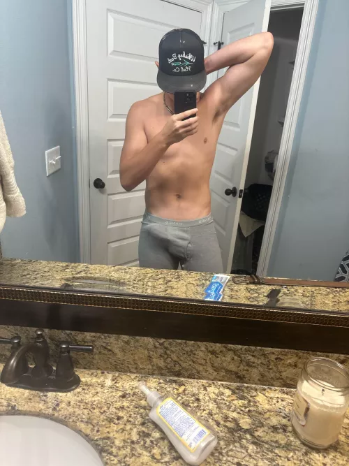 (M20)How’s that for a bulge 😉 by horny-coc