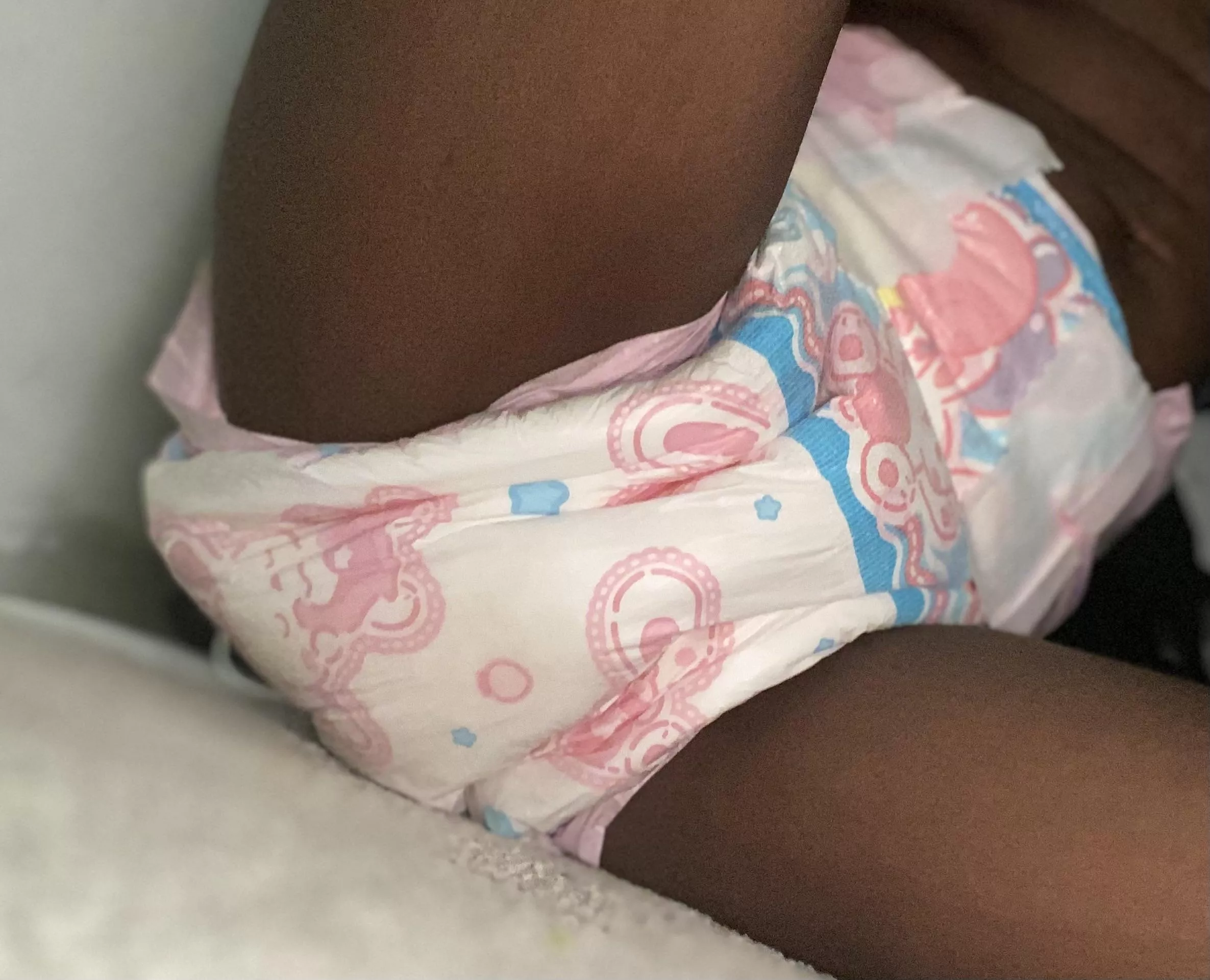 Only have 2 more dips after this 😫 gonna try to stay in this one for as long as I can 😅  good morning from baby me 😄! posted by LittleLunari