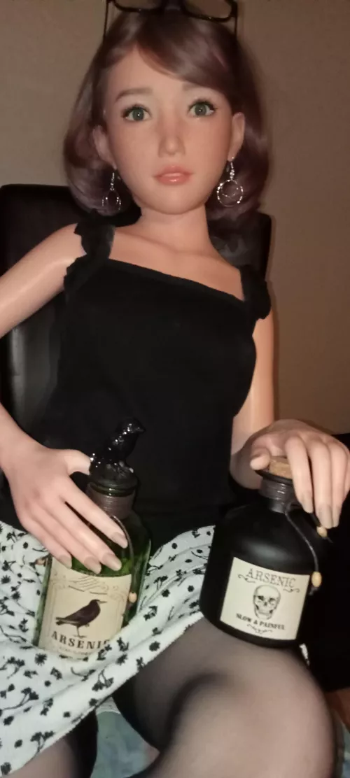 Want some drink ? I can make U somethin' special :p by Ysatis-lovedoll