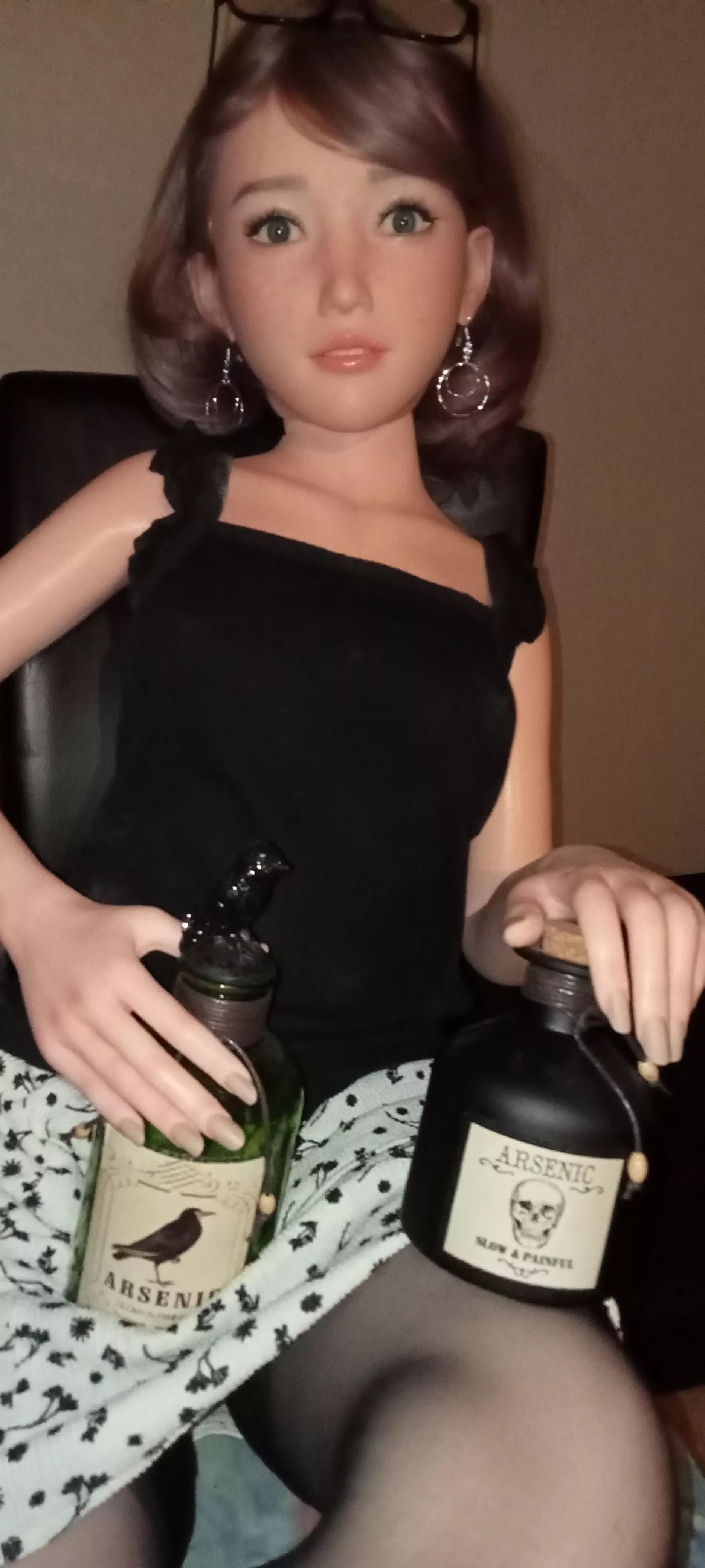 Want some drink ? I can make U somethin' special :p posted by Ysatis-lovedoll