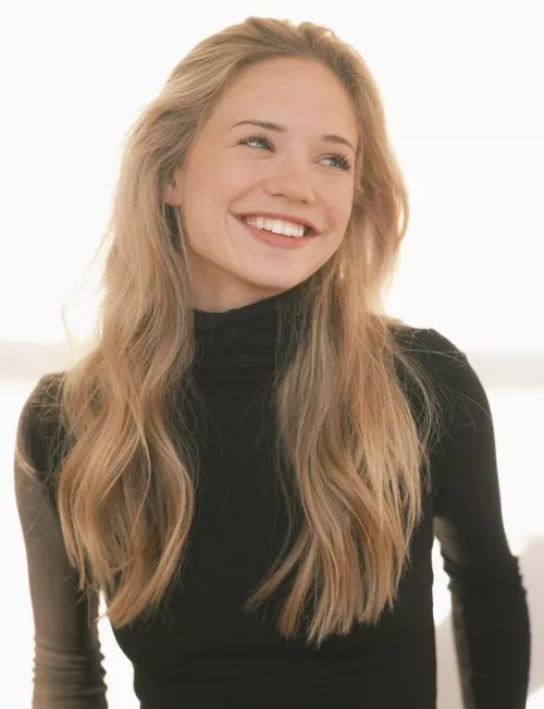 Amber Black by NoBobcat1850