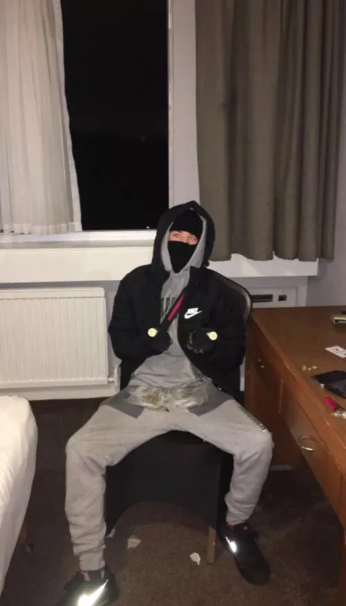 Any proper estate chav bois on here by Yournumber001