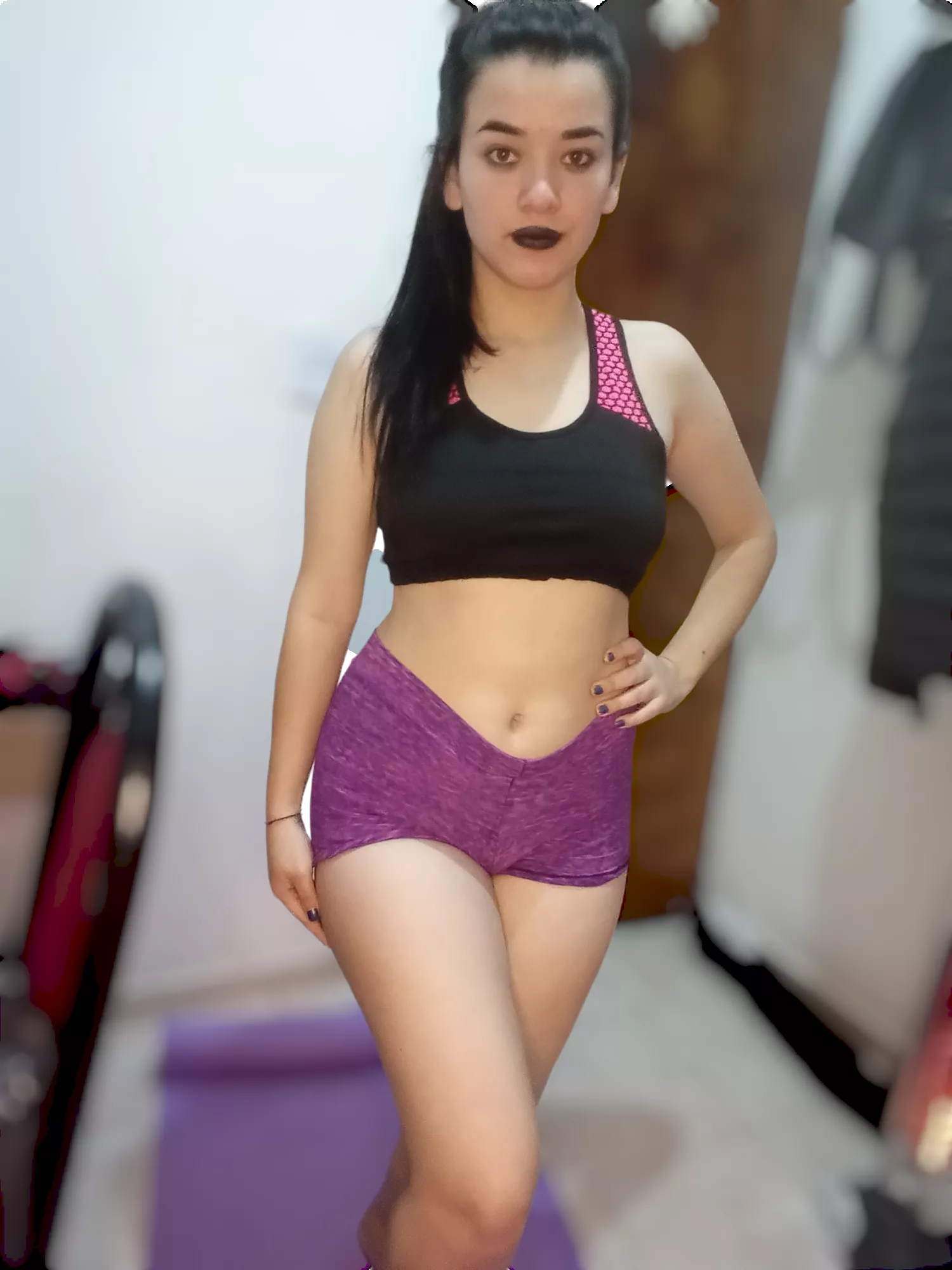 daddy you can do me whatever you want 🫦🫦 what do you have in mind? 🥵 posted by candyxxx3