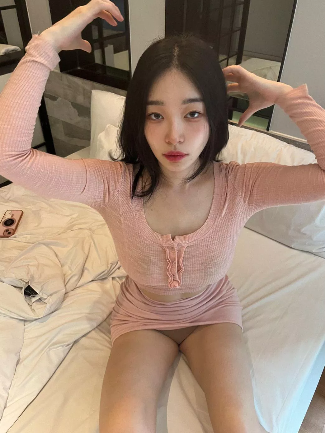 hello 💕 posted by YourFavoriteJia