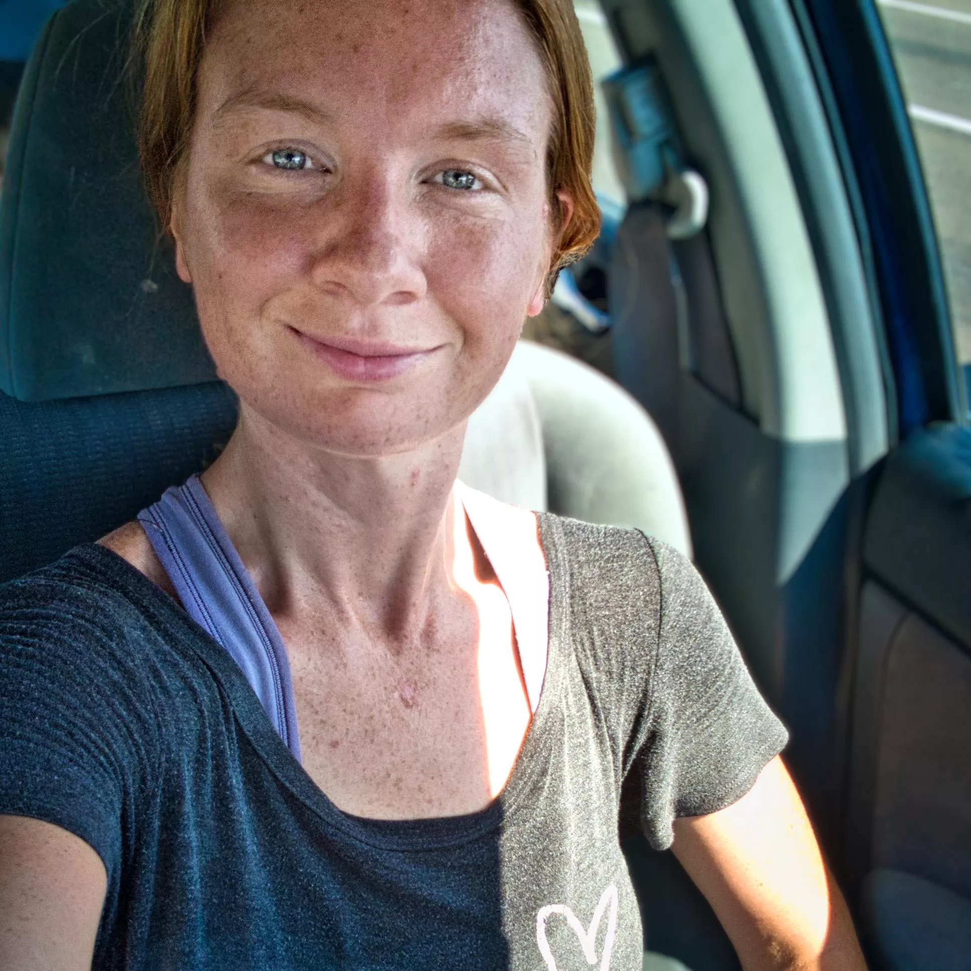 If you’re betwixt and between, trust the one with red hair🔮 [F27] posted by Redlilyrose