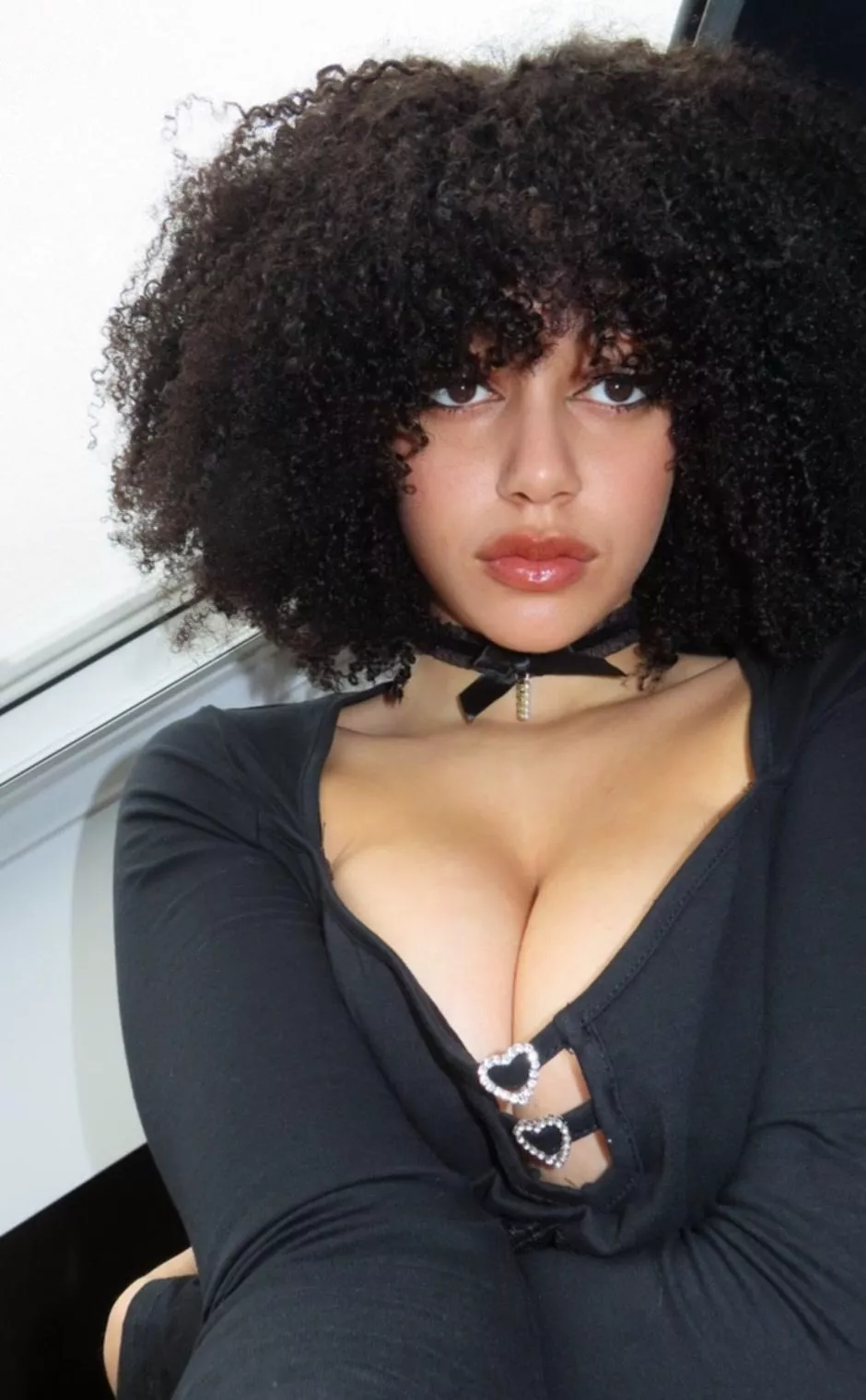 perfect babe material posted by Samiraxoxodarky