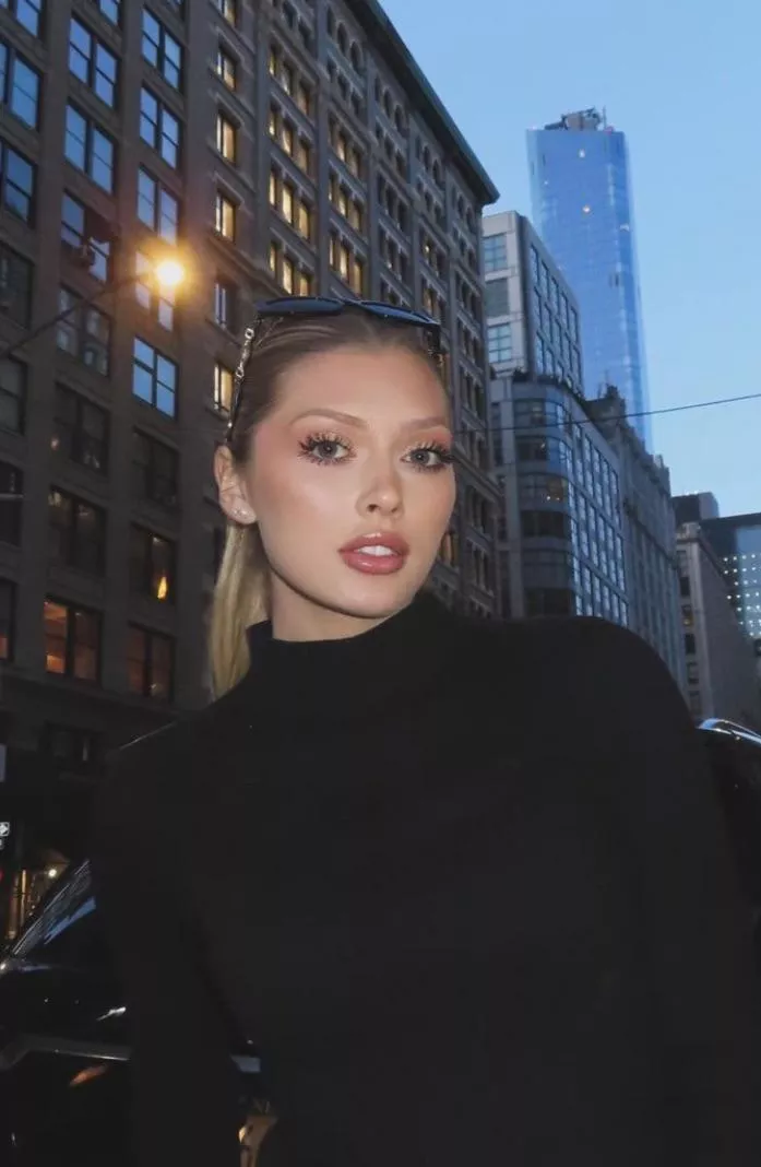 Preslie Ross posted by BeerGoggles2022