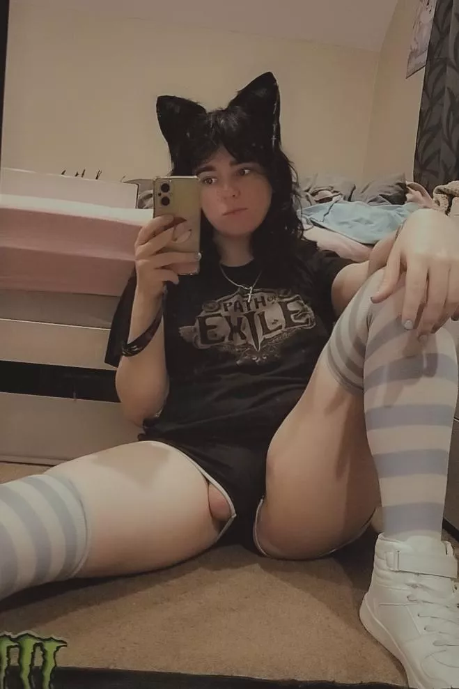 These shorts are nuts! by Scyitsi
