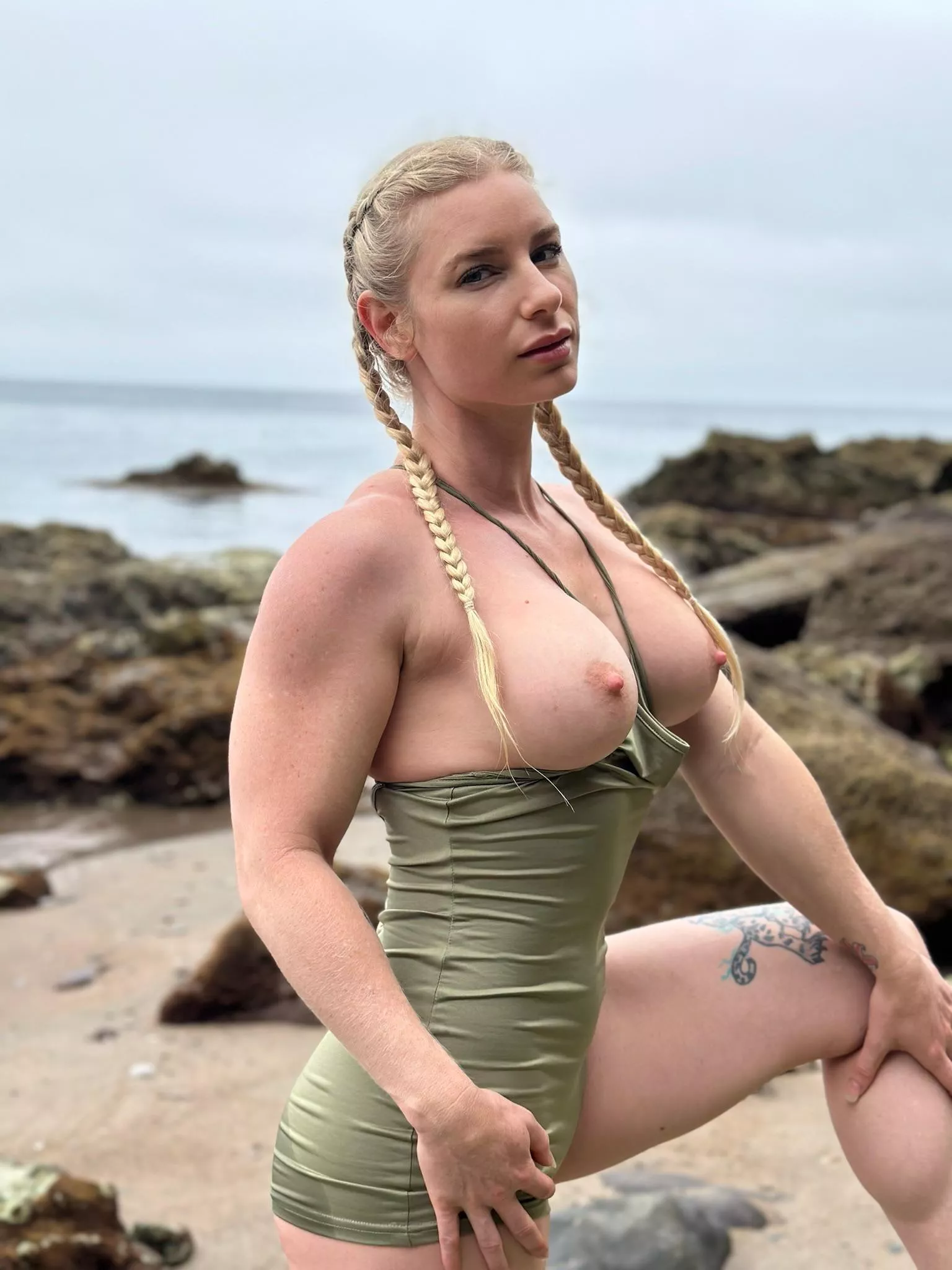 Would you please arm wrestle me? posted by talulahmae_fit