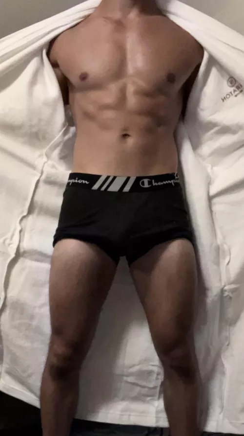 CUM hug me and feel my rock solid abs against you 🥰🥰 by TheeGuyDerek