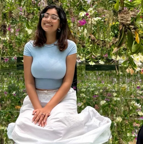 Damn that top is working hard by loserpervert97999