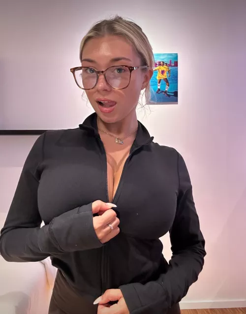 Hawty by HairyPossibility4370