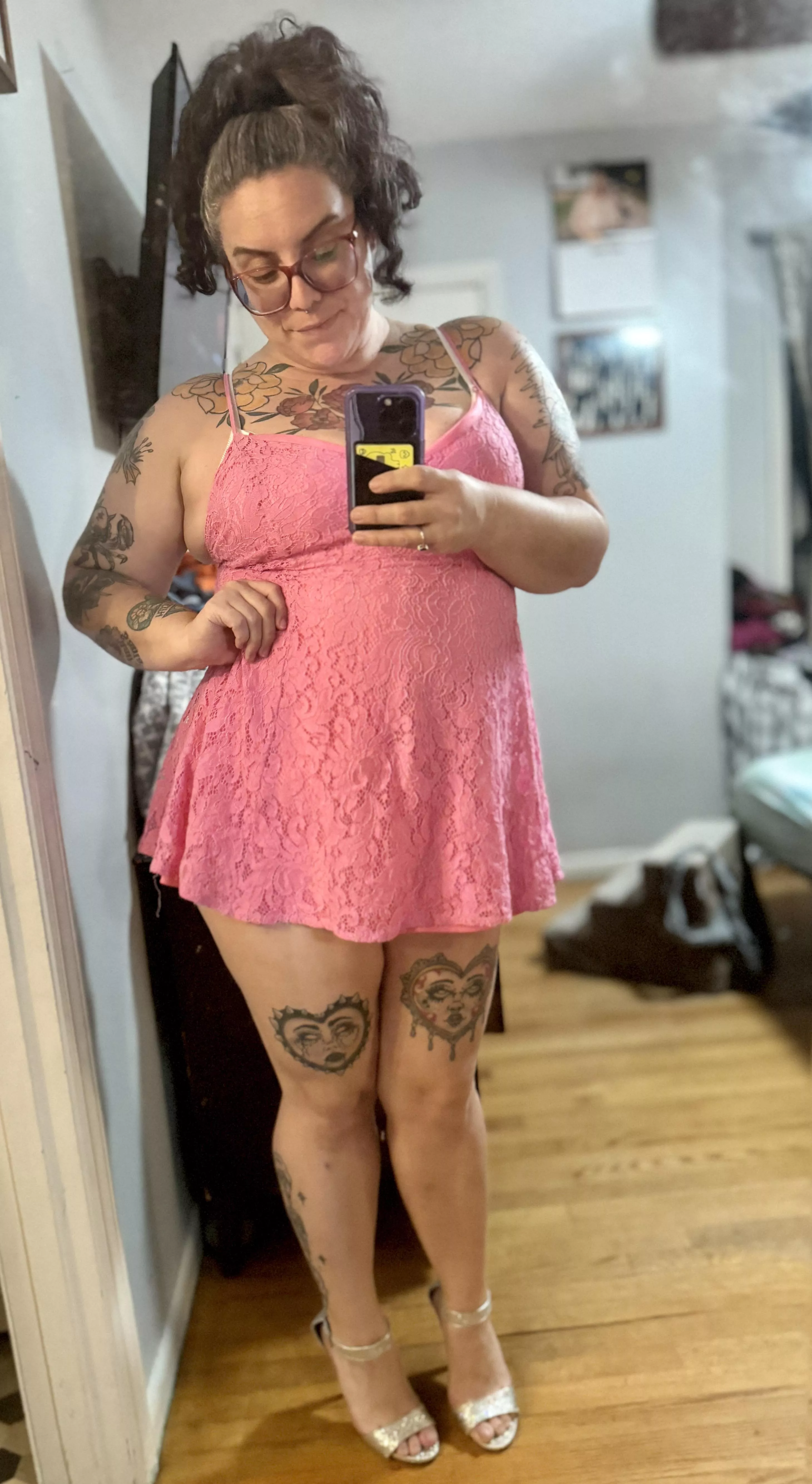 High and Curly Ponytail  posted by spicysundays