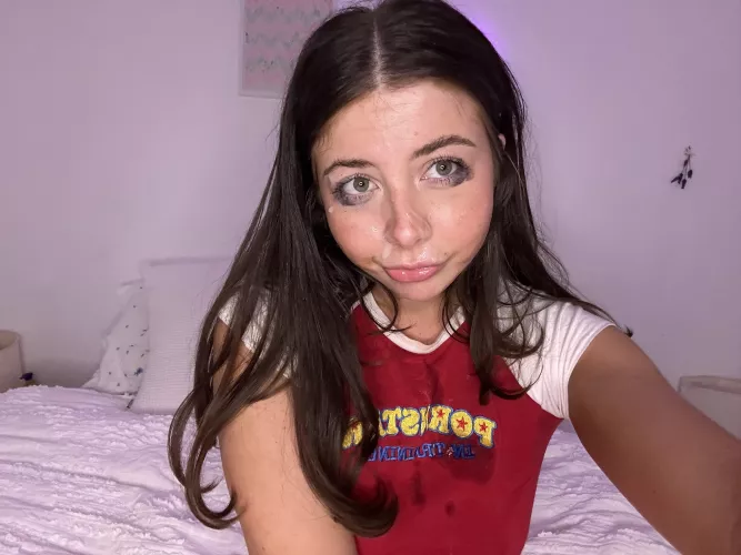 I feel pretty with a face full of cum  by CollaterLDamage