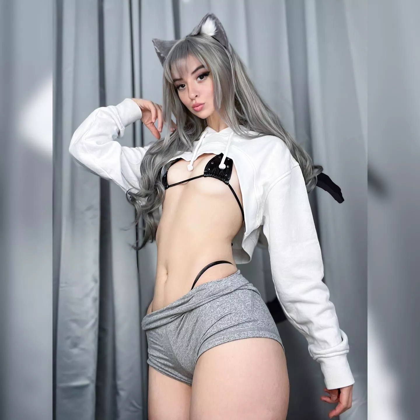 Meow, let's play posted by HottieMaterial