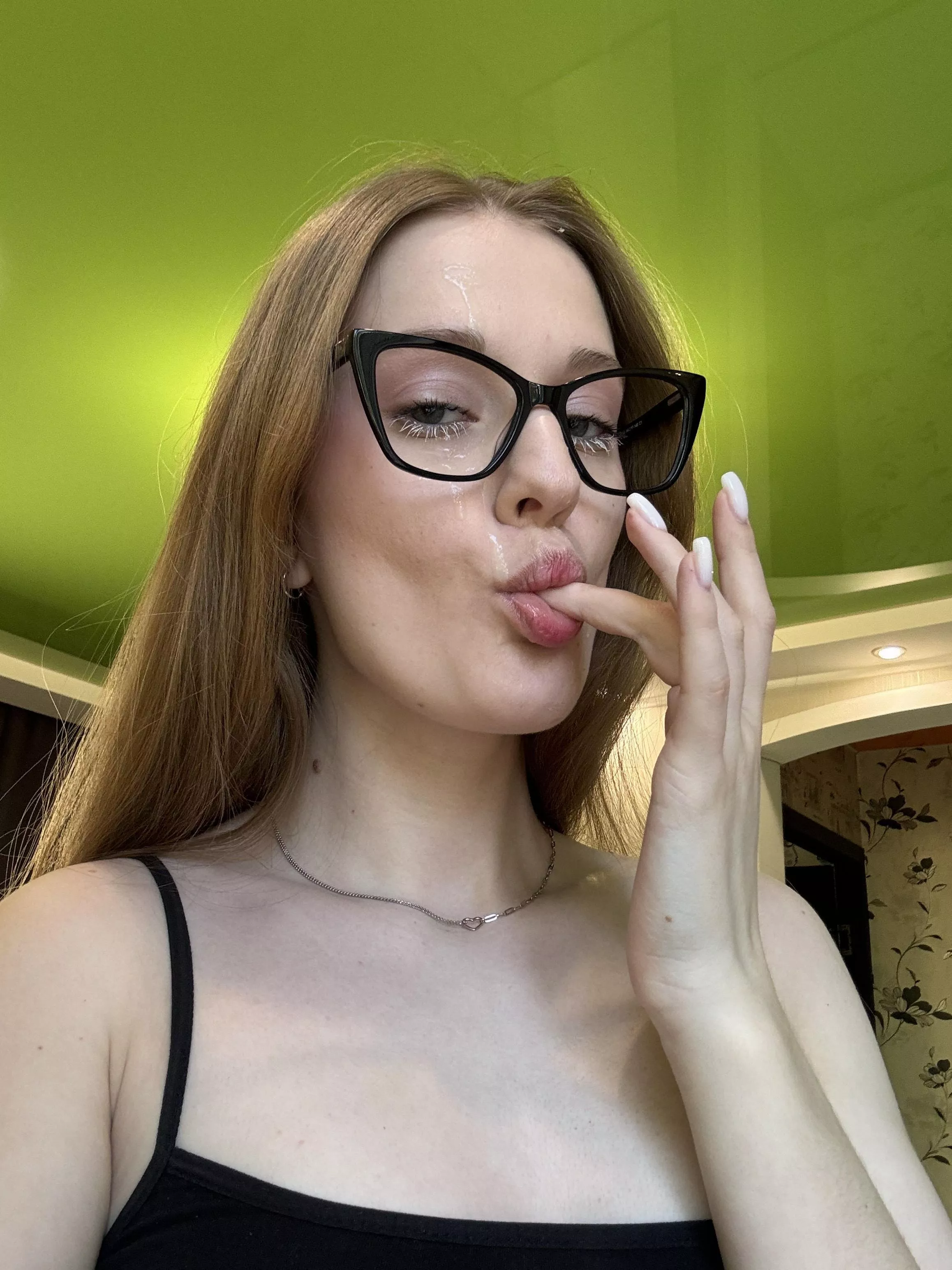 Mmm, it's so good. Have you been drinking pineapple juice? posted by nicolefairy