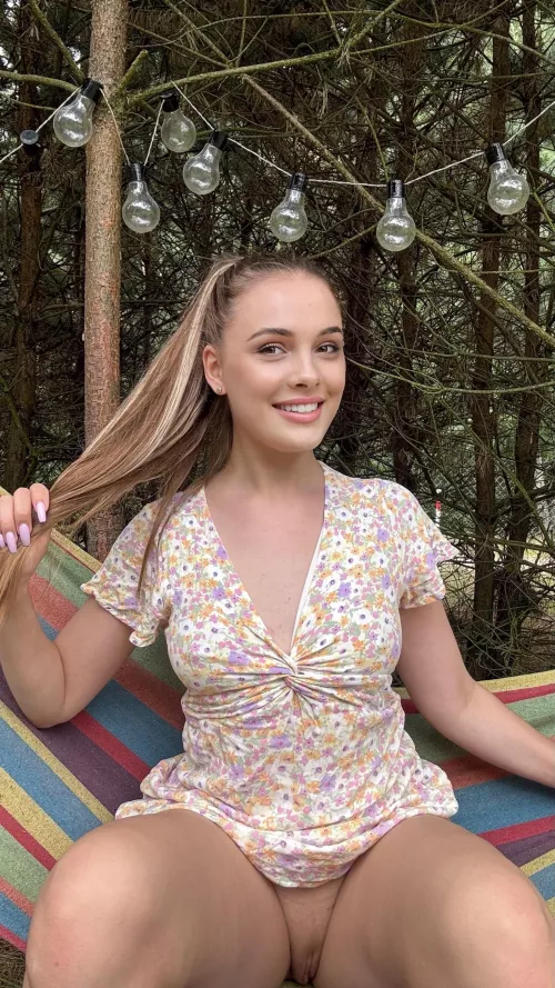 Put your face between my legs by ScarredOptimism