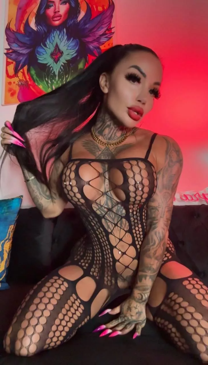 Ready to get caught in my net posted by Allegra_Brunnet