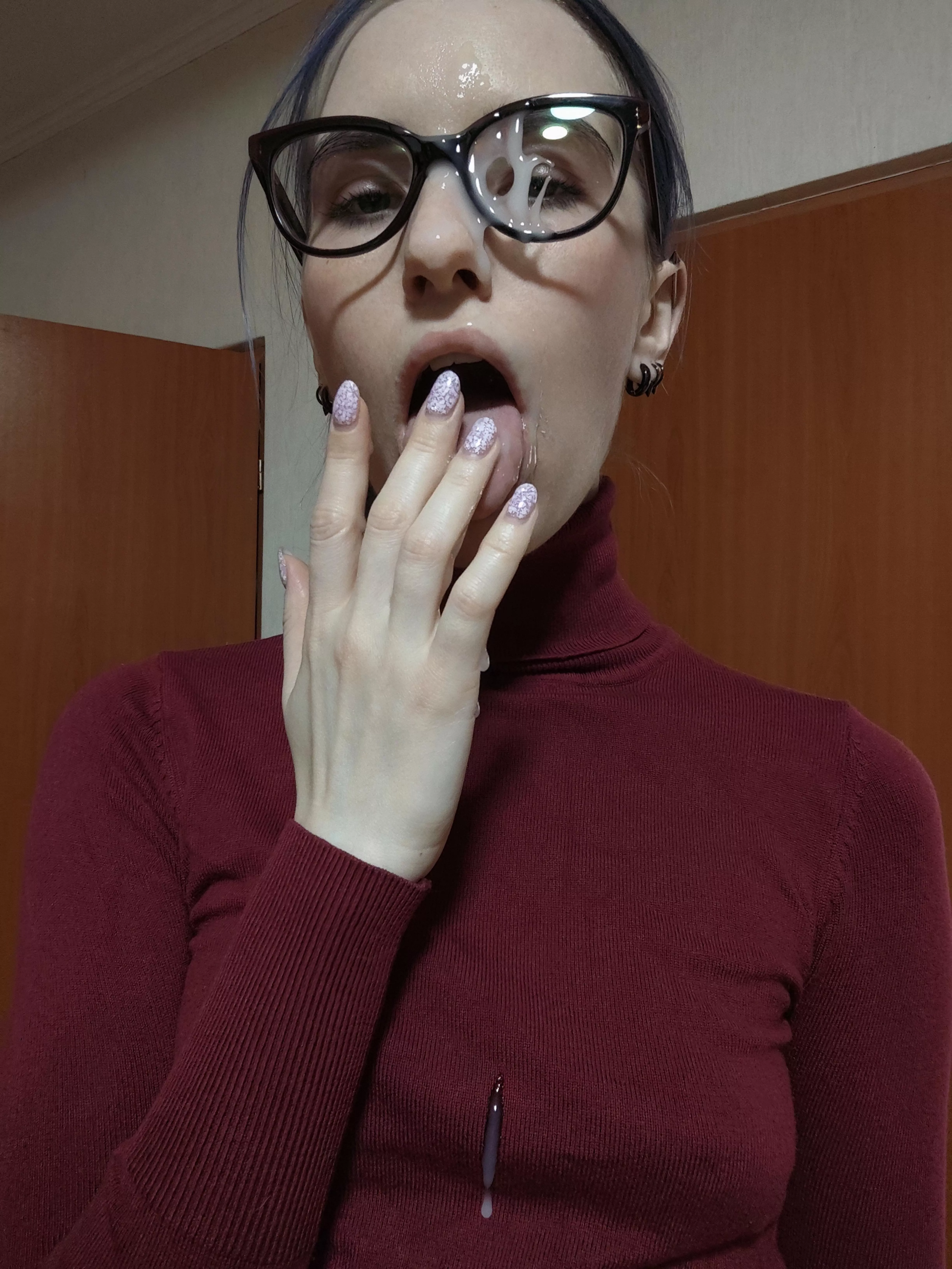 You dreamed of cumming on a modest girl's glasses, I can easily fulfill it posted by hailey_cute