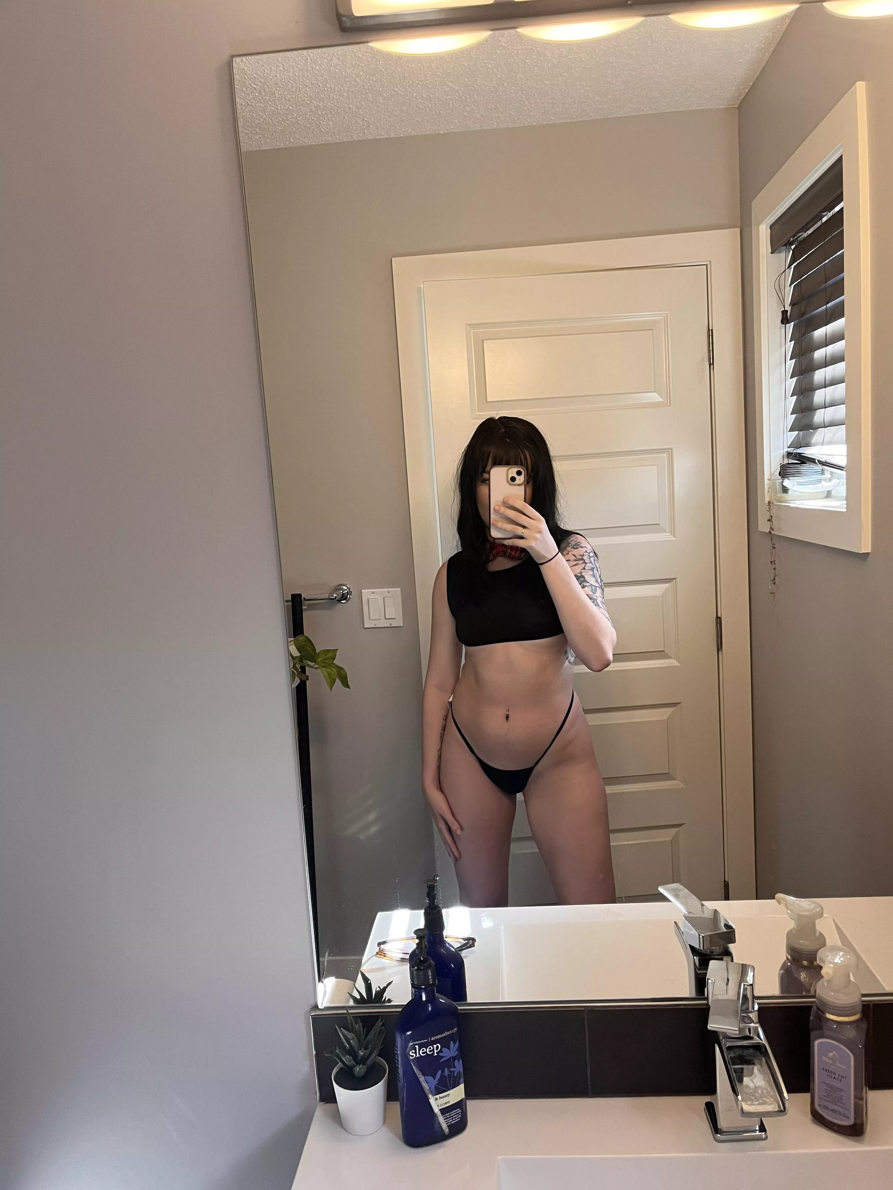 You’re gonna love the view from behind  posted by thebootybabes