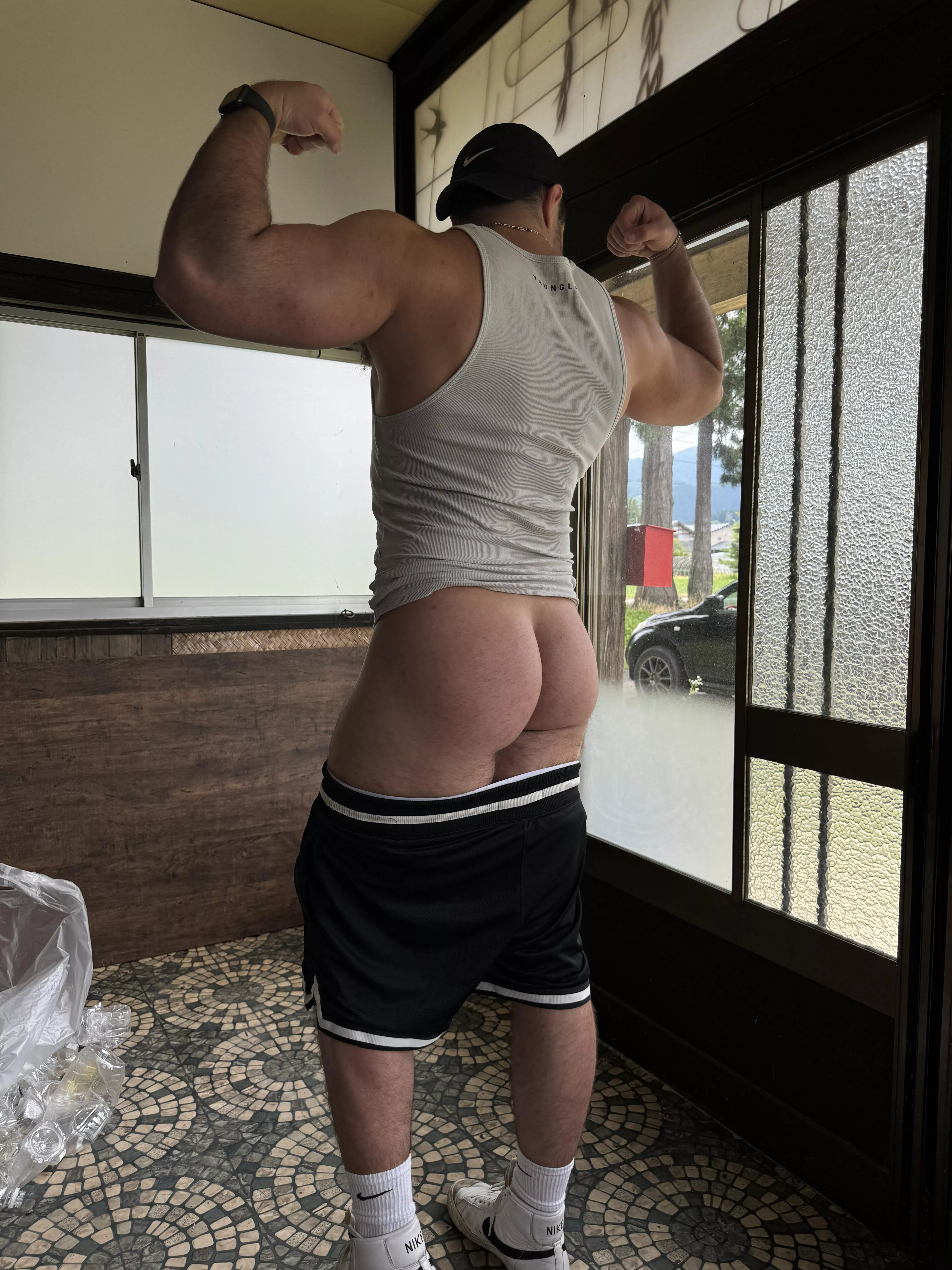 [26] Anyone like a buff man’s ass? 😈 posted by SalamanderCapital388