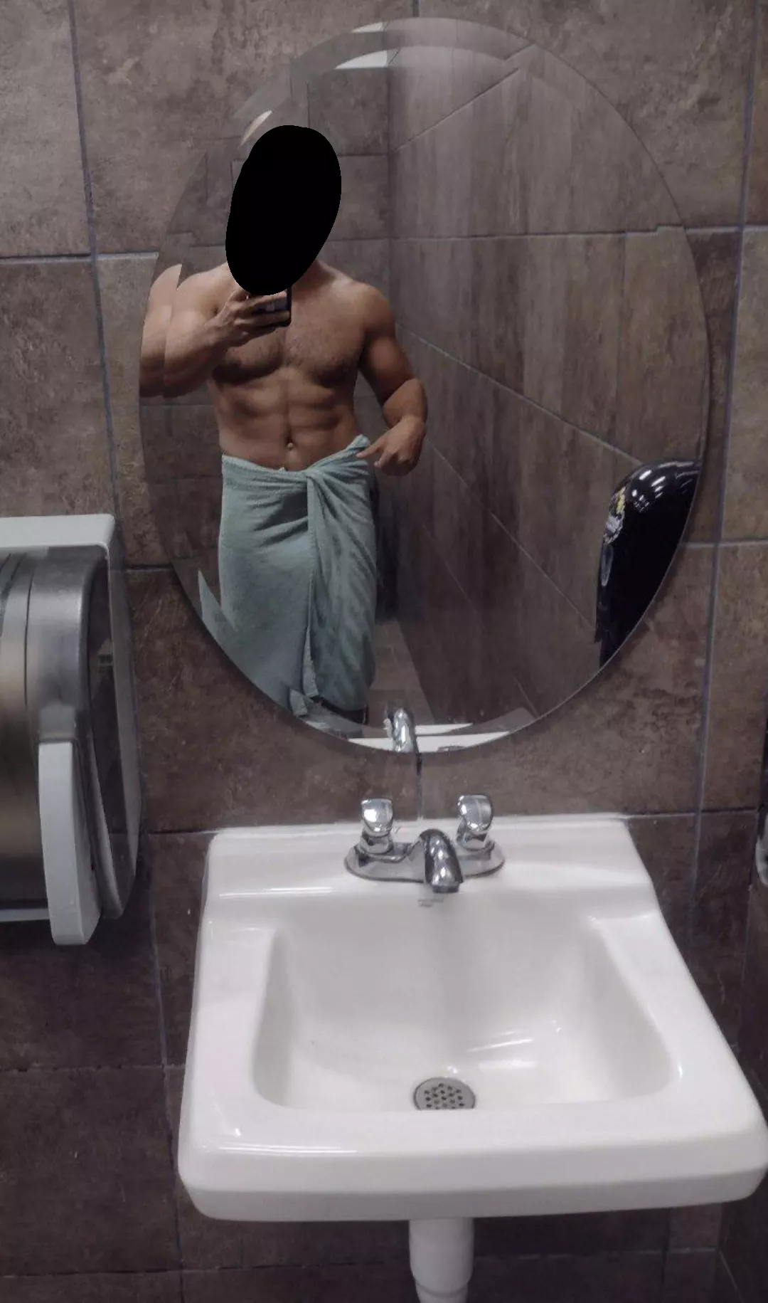 34m Philly looking for new connections with women posted by pornkhal