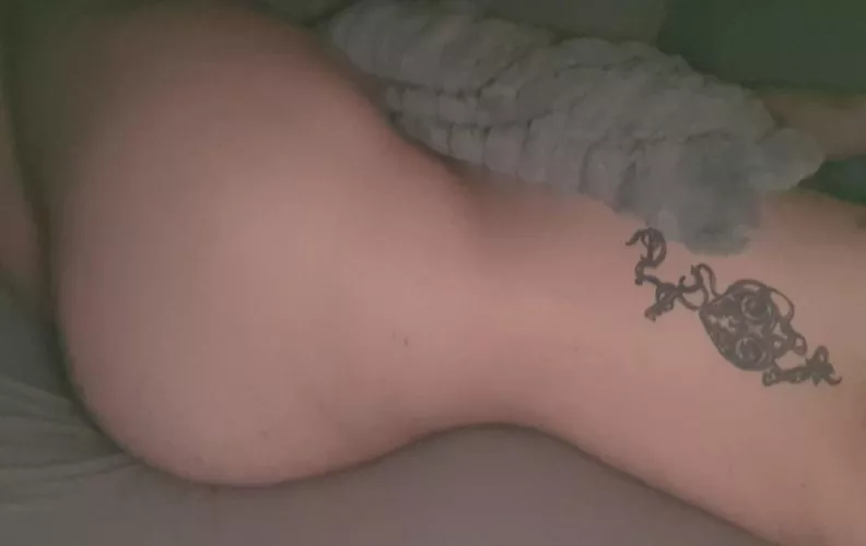 Anyone else sleep nude? by JAY00G