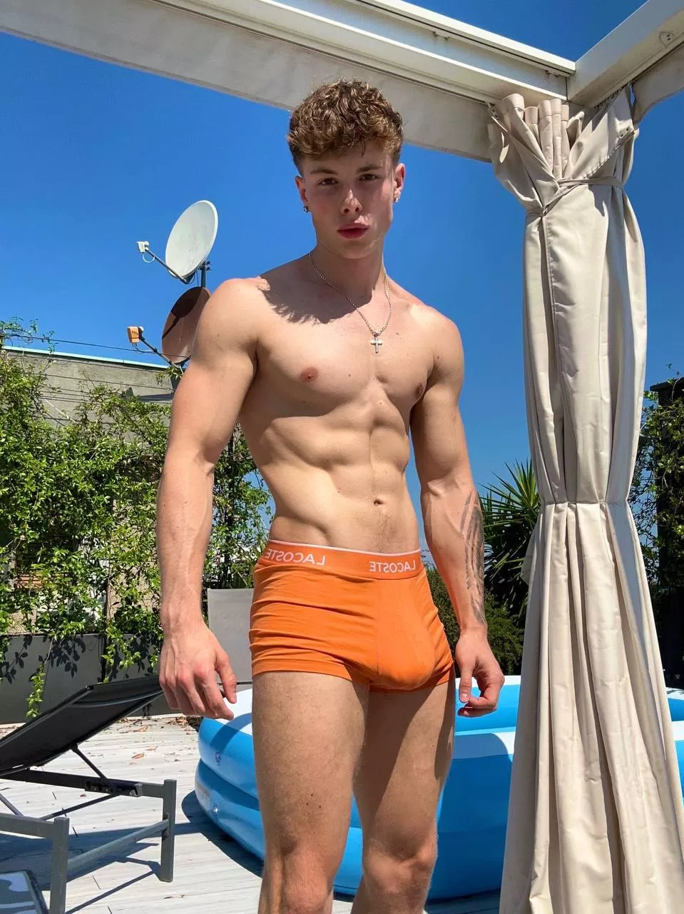 can I get your good nights? posted by benjaminhilton