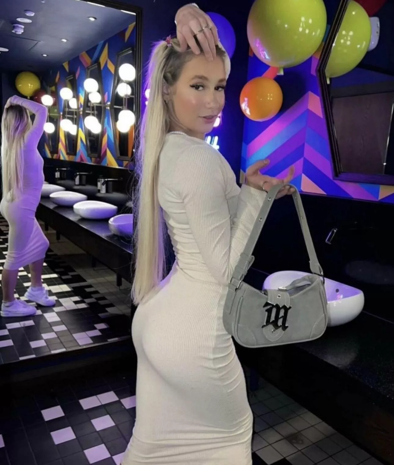 do i have a good arch  posted by amberaustinxoxo