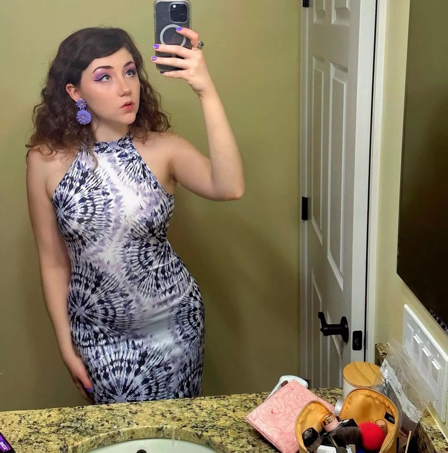 do u think it fits? ;) posted by trippyg0th-