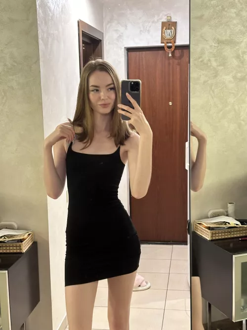 even if a tight dress doesn't suit skinny girls, but I like it by Lelikit