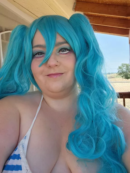 I love blue on me by curvymonstergirl316