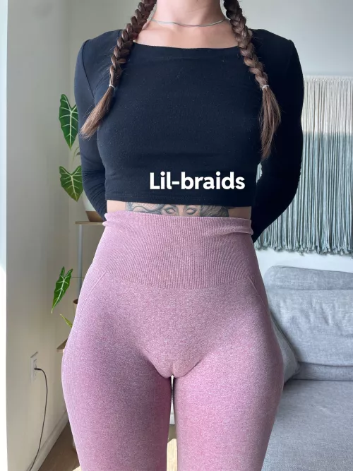 My pussy is fat by lil-braids