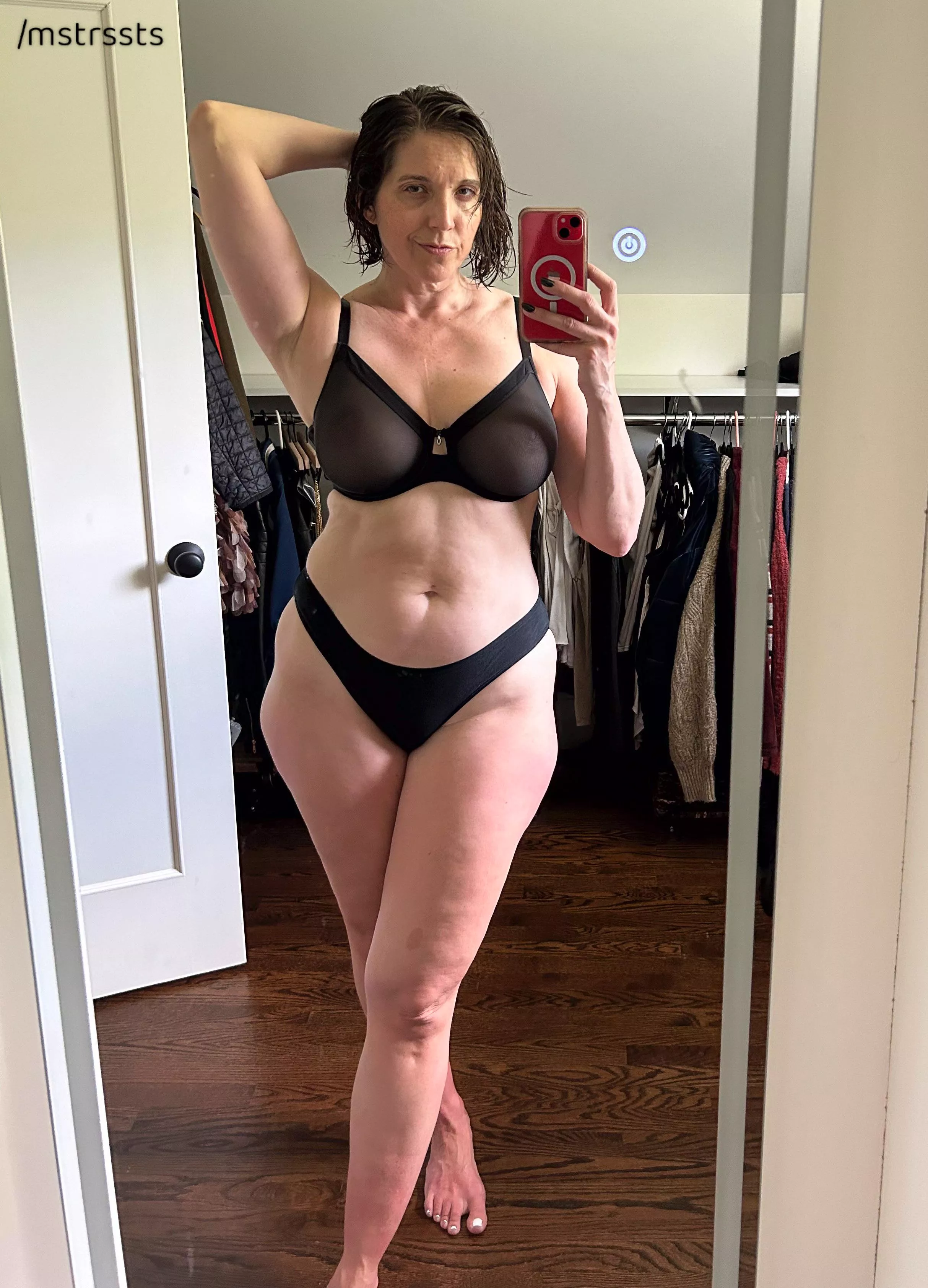 Never too old to feel beautiful (f49) posted by mstrssts