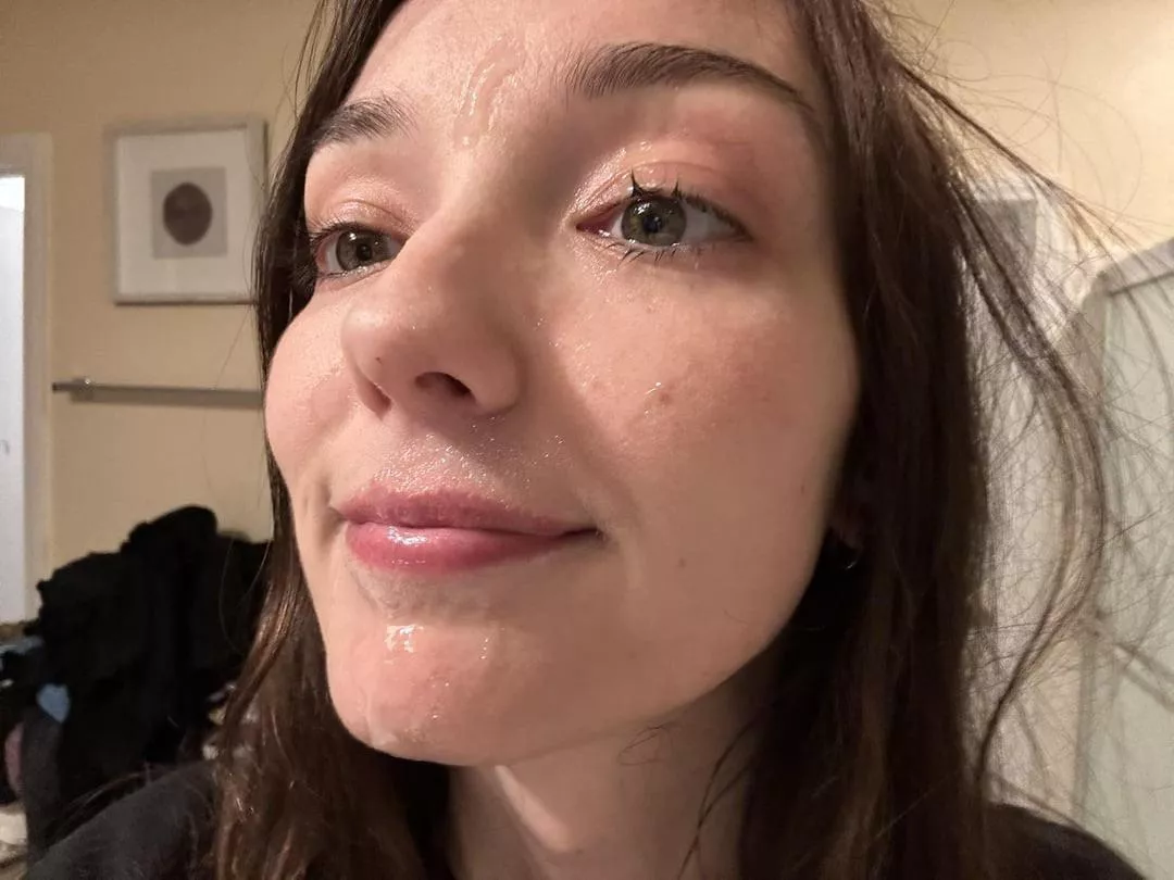 sticky selfie posted by xbrenny