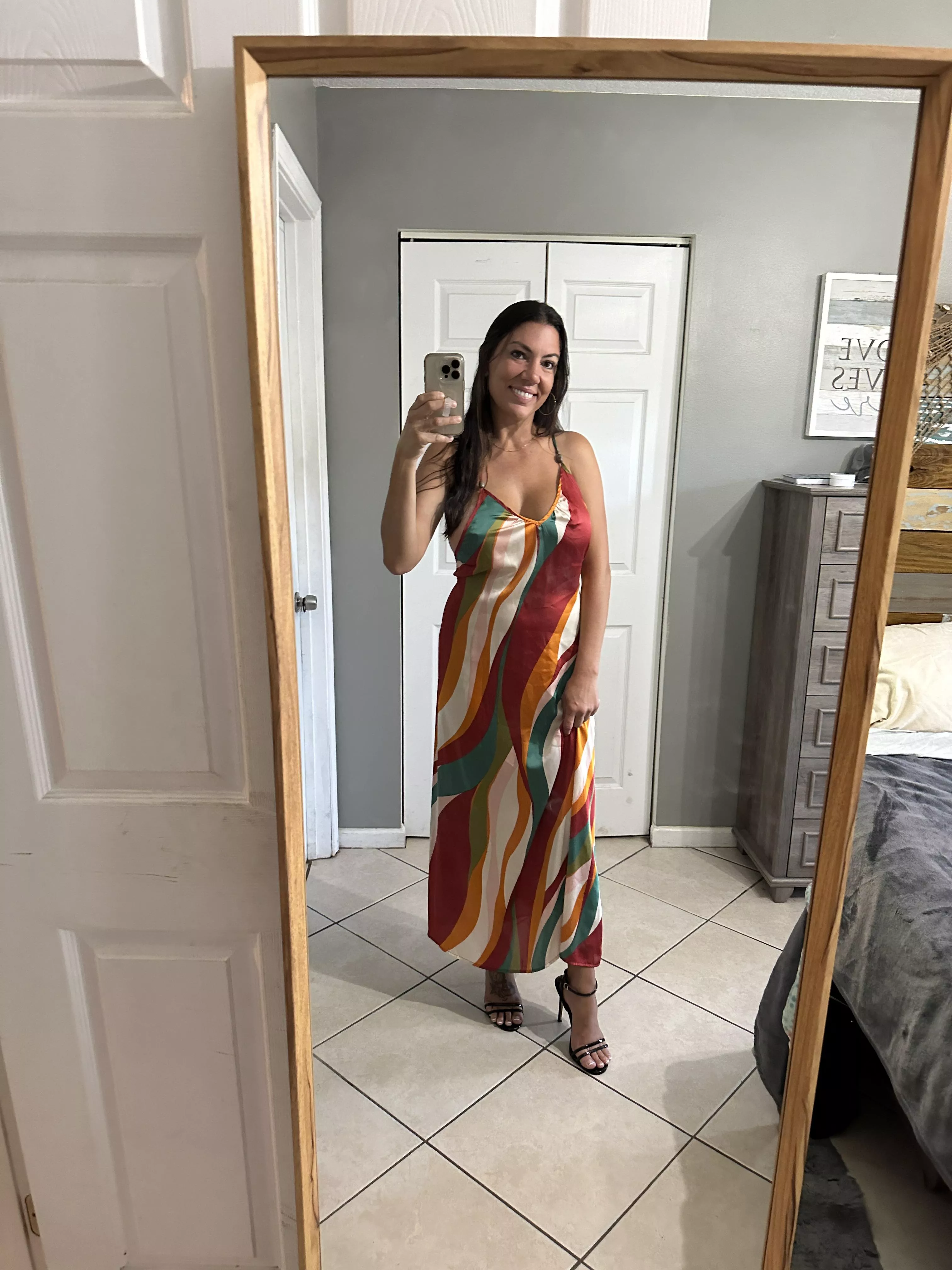 Sundresses are way more comfortable when I'm not wearing panties posted by jasmine_cole