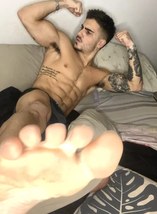  Wanna take a deep whiff of my ripe, sweaty musk?  by OlieTheKing